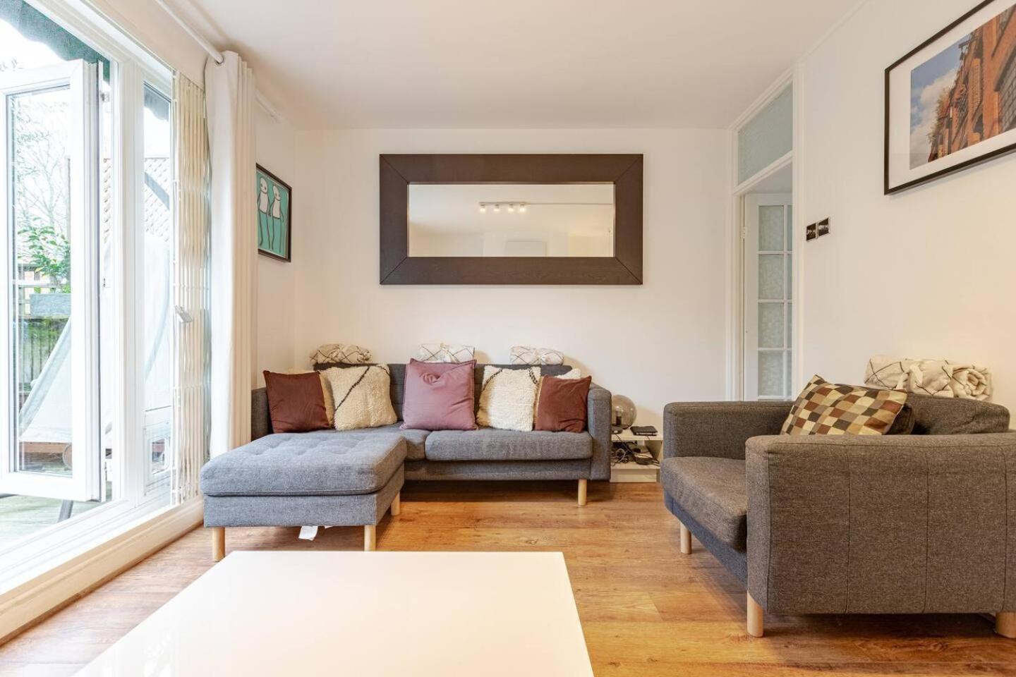 ロンドンCharming 2-Bed Garden Flatアパートメント エクステリア 写真