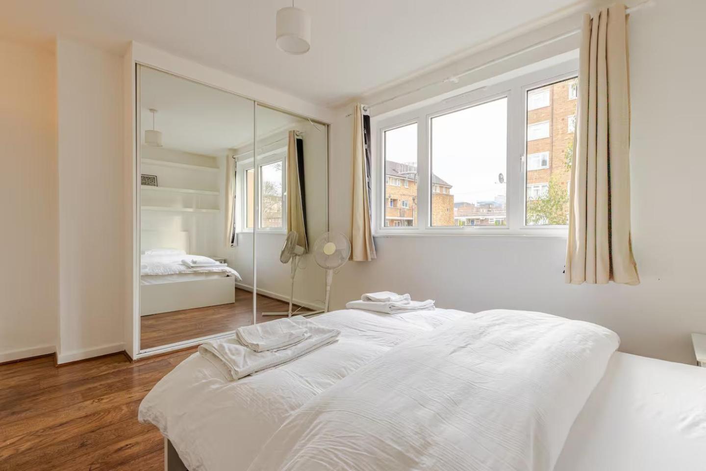 ロンドンCharming 2-Bed Garden Flatアパートメント エクステリア 写真