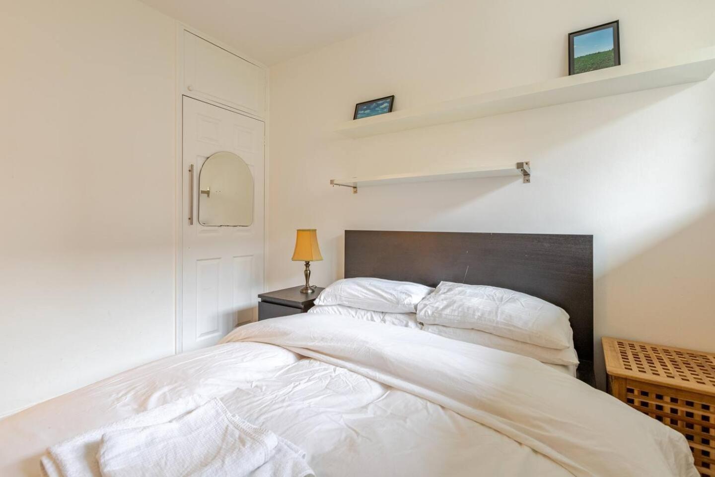 ロンドンCharming 2-Bed Garden Flatアパートメント エクステリア 写真
